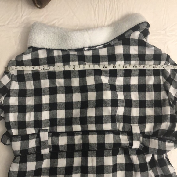 BNWOT Pet Robe in Black&White Buffalo plaid - Picture 7 of 9